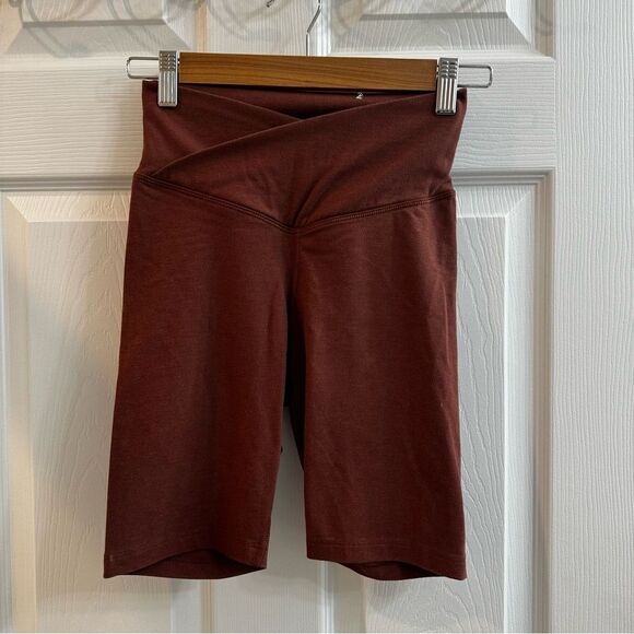 Old Navy red/ brown Bike Shorts Stretchy Athletic Fit extra high rise size XS - Picture 1 of 7